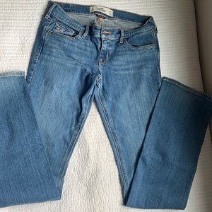 Hollister boot cut 5L